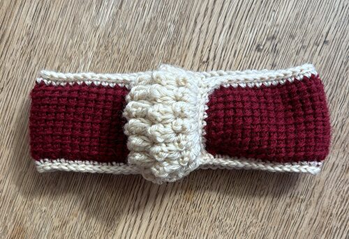 アフガン編みの犬用スヌード